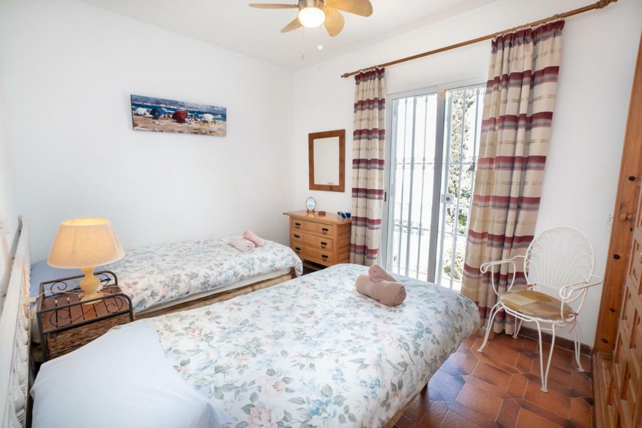 Bajamar II 2 Menyber Apartment เนร์คา ภายนอก รูปภาพ